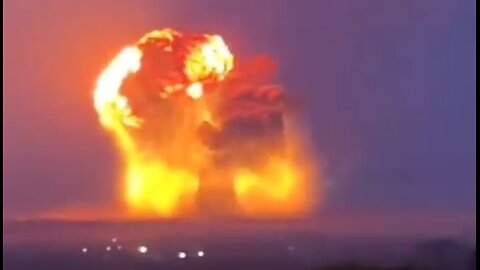 Breaking NEWS! Хмельницкий Ukraine ammo depot explosion. Another angle.