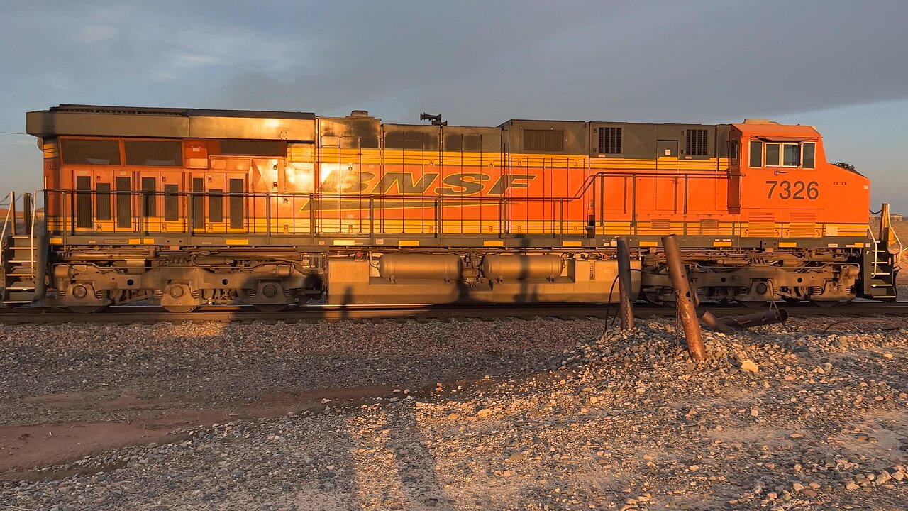 BNSF Fast Freights 5 - Day, Sunset and Night.