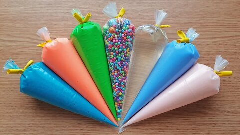 Making Crunchy Slime with Piping Bags #104