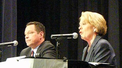 Golnik Tsongas Audiance Questions Illegal Immigration