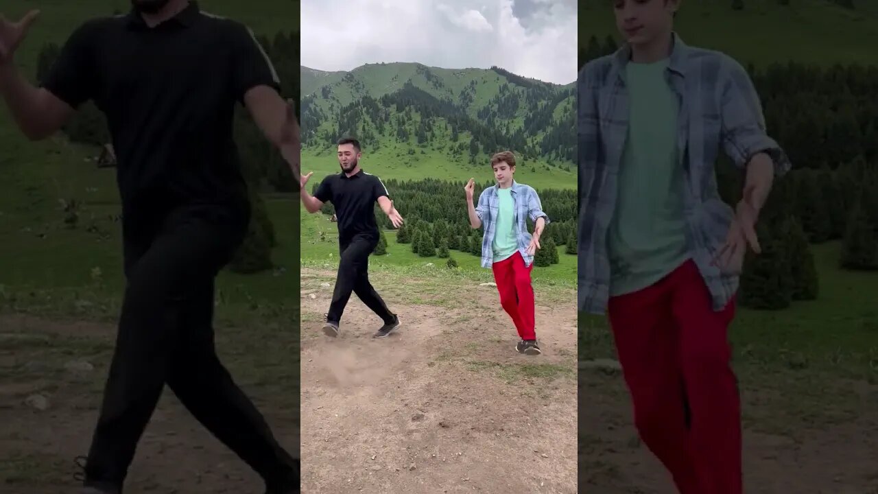 Парни по Кайфу танцуют лезгинку 2022