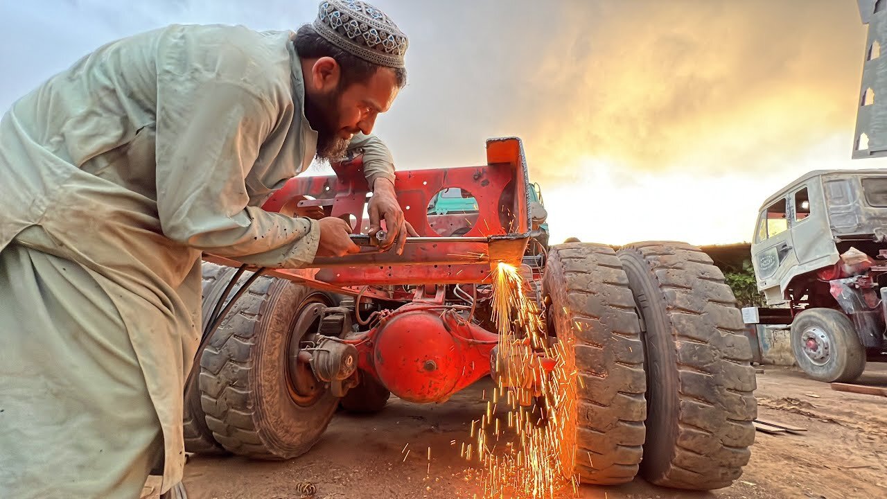 Dismantling the Truck Chassis to Repair: Shipped from Japan to Pakistan