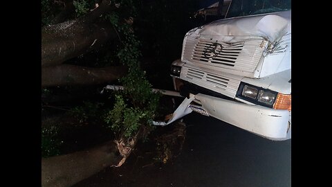 TEMPESTADE CASTIGA IRACEMÁPOLIS NA NOITE DESTA SEGUNDA FEIRA(16)