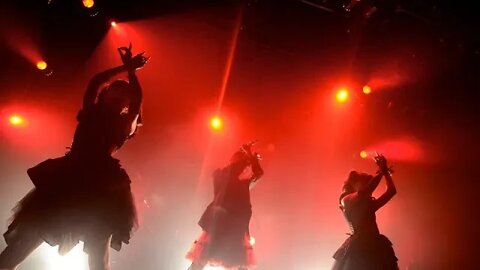 BABYMETAL - Uki Uki Midnight - Live HD