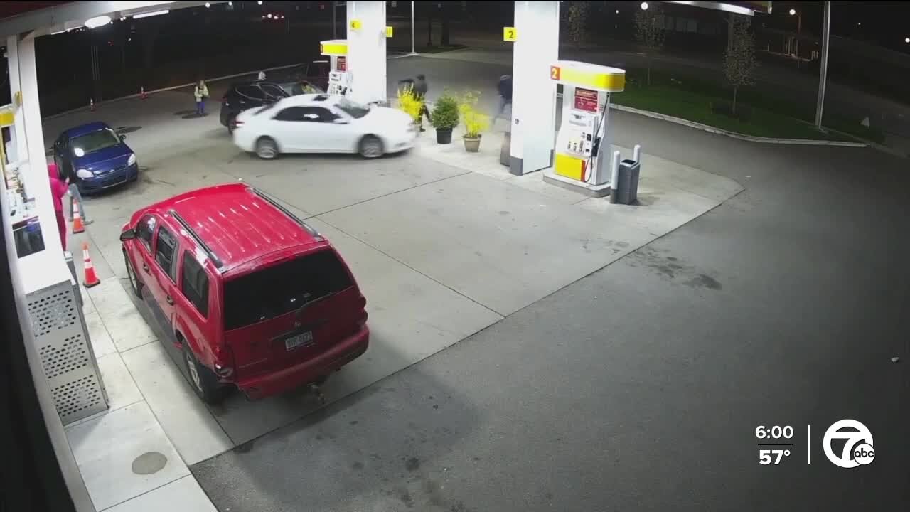 'My baby in that car!' Wild altercation at gas station ends with driver smashing vehicles