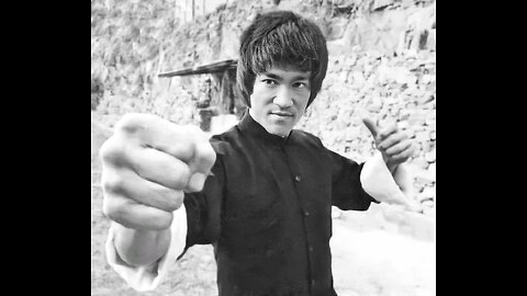 Cross kick Studio Films Bruce Lee Enter the Dragon