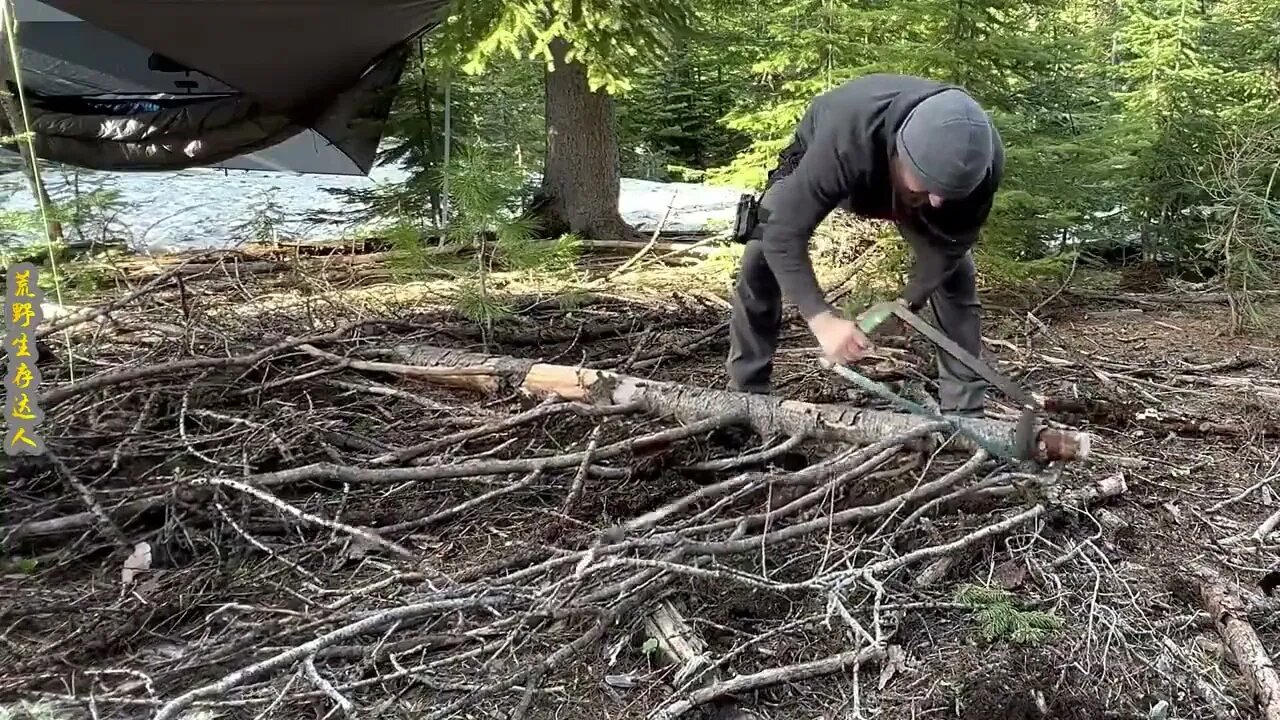 Camping alone in the wilderness, it's nice to fall asleep to the sound of rain.12