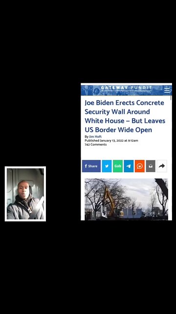 Concrete wall going up around the White House