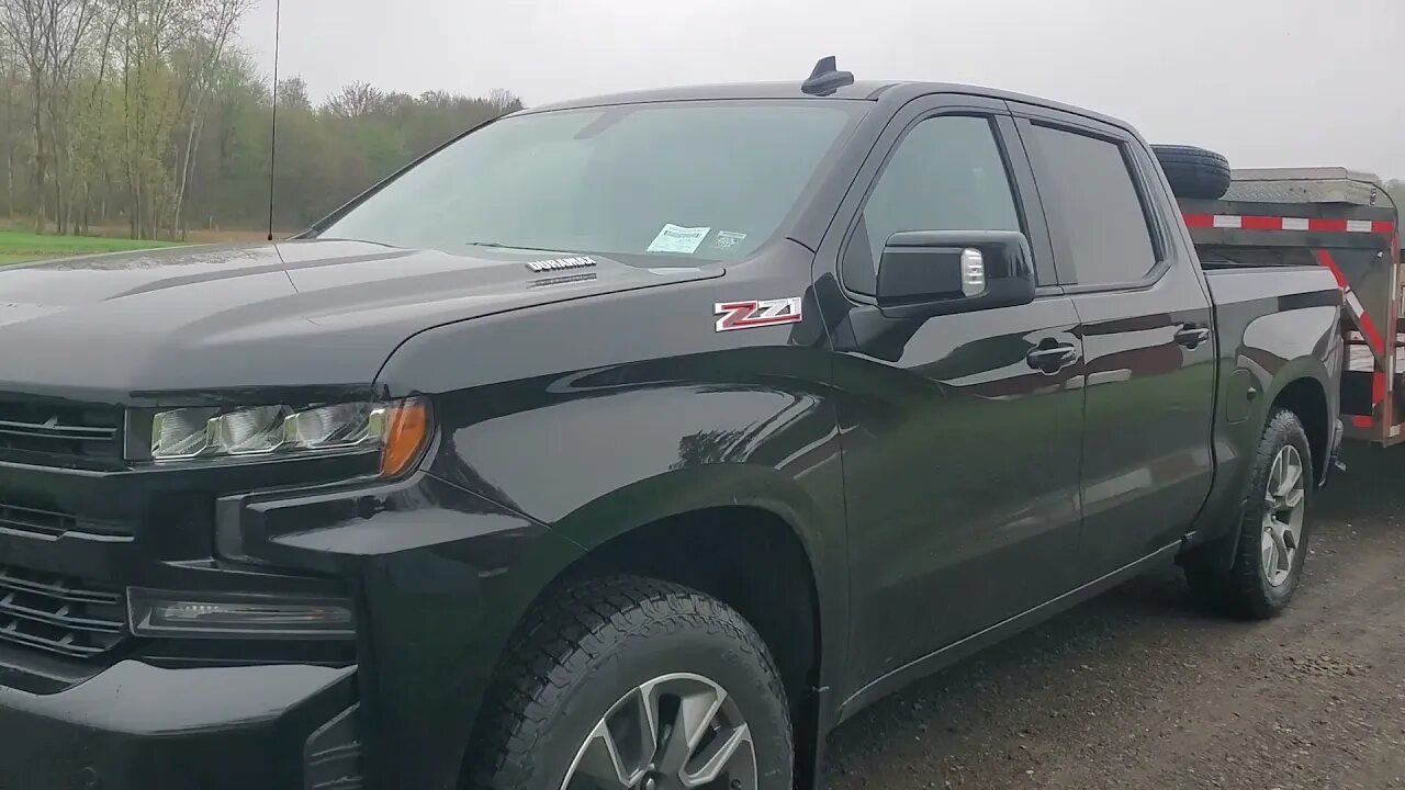 A Chevy 2021 3.0 diesel 1500 getting a B&W Hitch