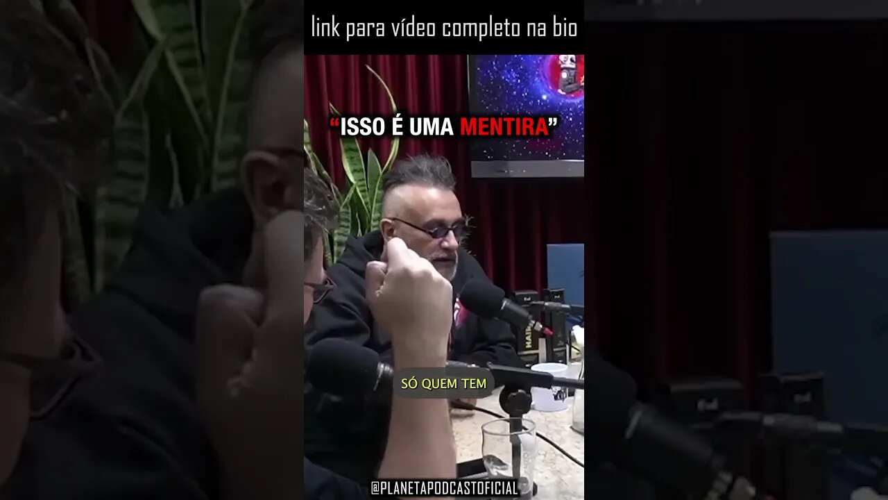 A CARREIRA INTERNACIONAL DA ANITTA com Regis Tadeu e Roberto Sadovski | Planeta Podcast #shorts