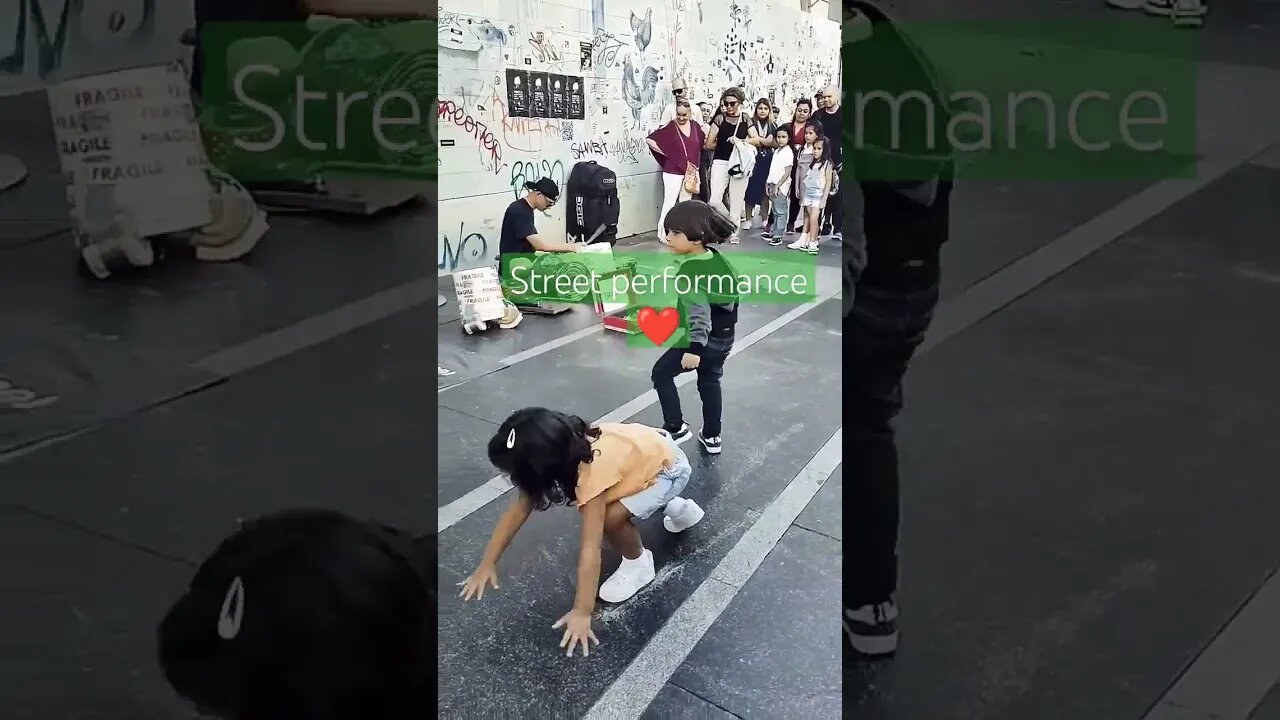 Street performance #street #performance #performer #granvia #madrid #spain #travel #europe #india