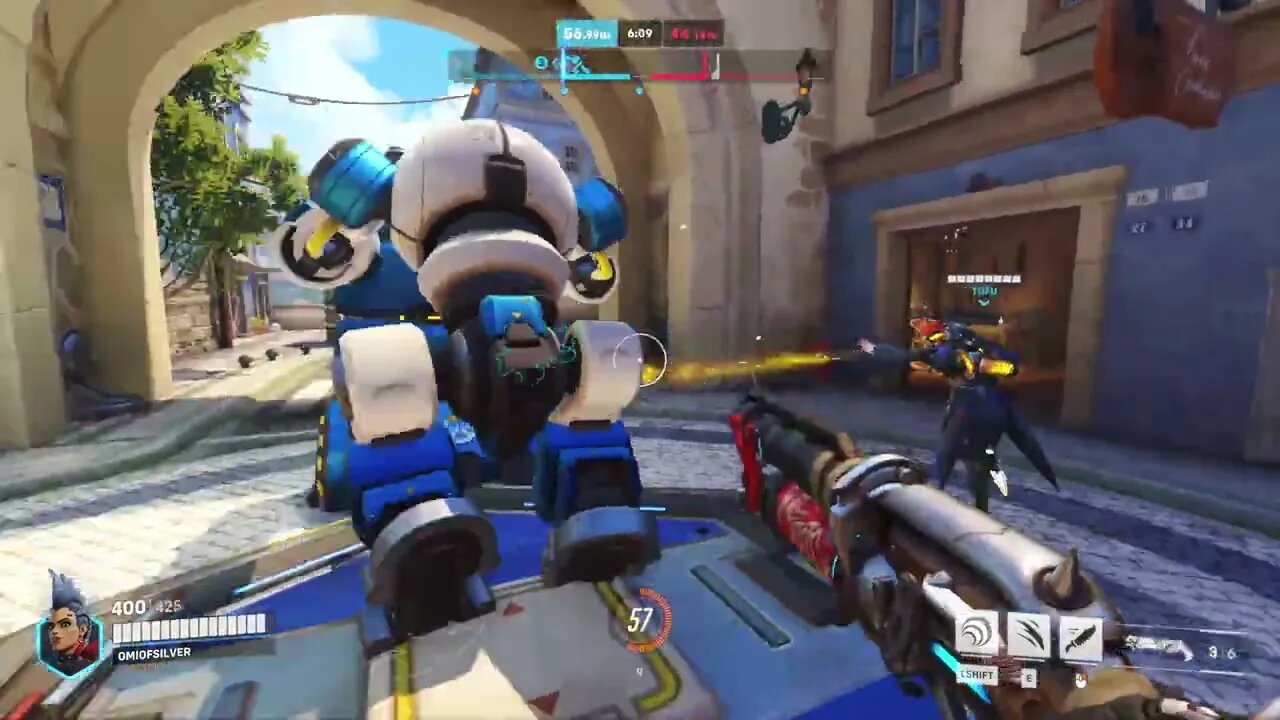 Overwatch 2 trying Junker Queen