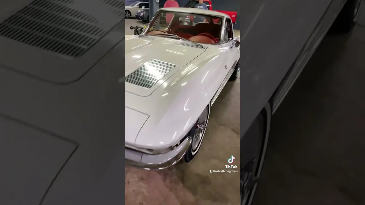 1963 Split Window Corvette at Miles Through Time