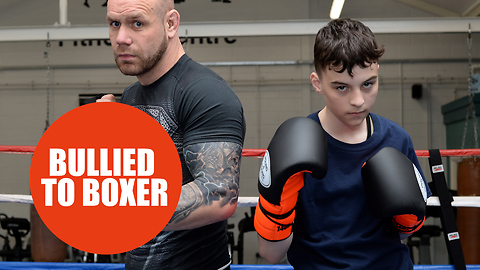 Professional boxer steps in to help bullied schoolboy