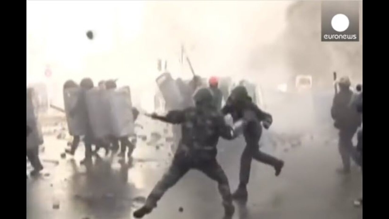 This is how you topple a blockade...