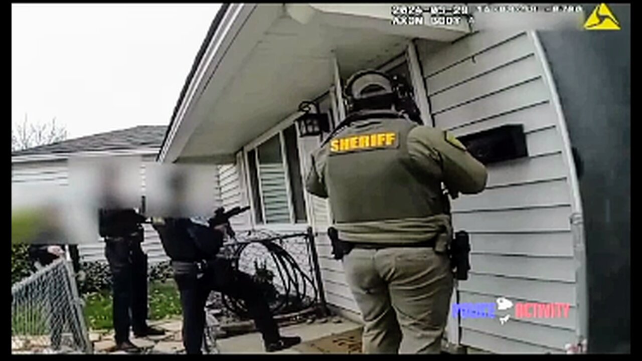 Body cam footage 4 different shootings of many cops who were ambushed by the suspects (graphic)