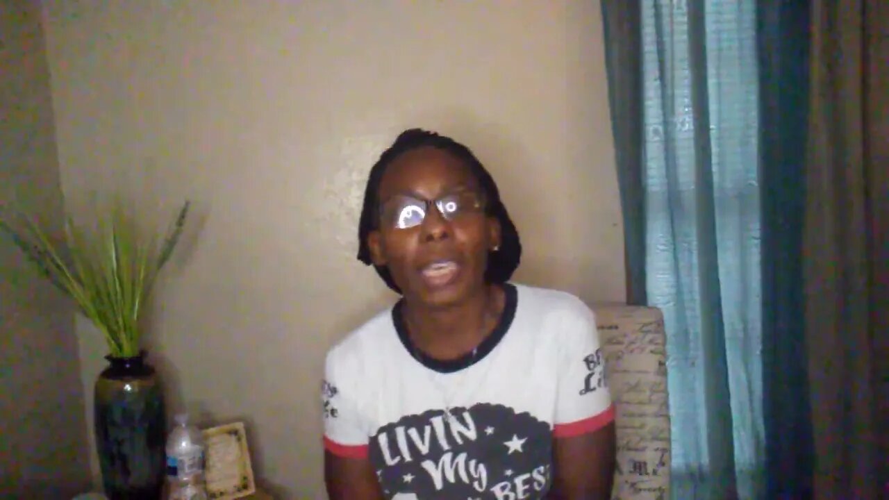 Lets chat and links at bottom