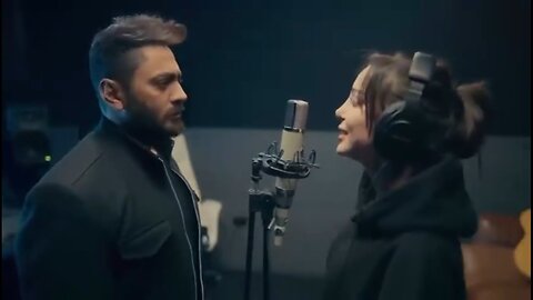تامر حسني اثناء تسجيل بسمة بوسيل اغنيتها الجديدة - البد