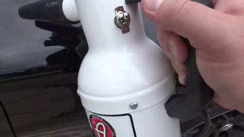 How To Properly Wash AND Dry Your Car WITHOUT Touching it! (No Swirl Marks)