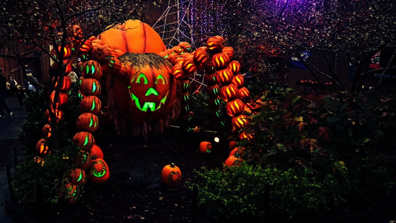Halloween at Dollywood Part 2 Walkthrough of the Lumilights