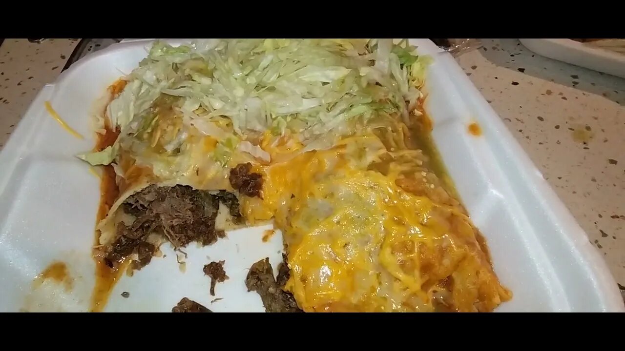 Shredded beef enchiladas & a carnitas taco, oh my!!!!