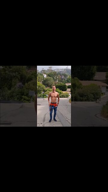 "Special" Hollywood 😳