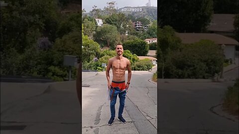 "Special" Hollywood 😳