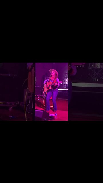 EMILY WHITE Covering PAM TILLIS' "Maybe It Was Memphis" Live in Cleveland, OH #shorts