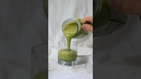 Awesomeness in a glass – spinach surprise smoothie — The Art of Being Fabulous.