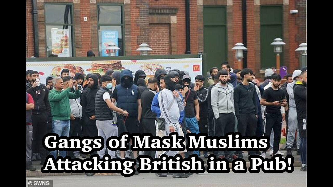 UK Riots | Gang of Muslims attack a British man in a pub in Birmingham!