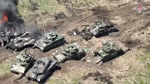 Close up: Russia destroyed Germany's Leopard tank & US Bradley IFVs in failed Ukrainian offensive