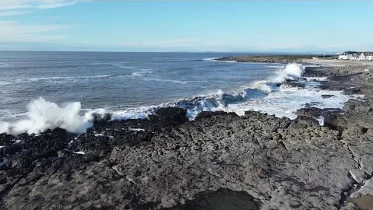 4K Drone: Porthcawl, Hutchwns Point (cinematic)