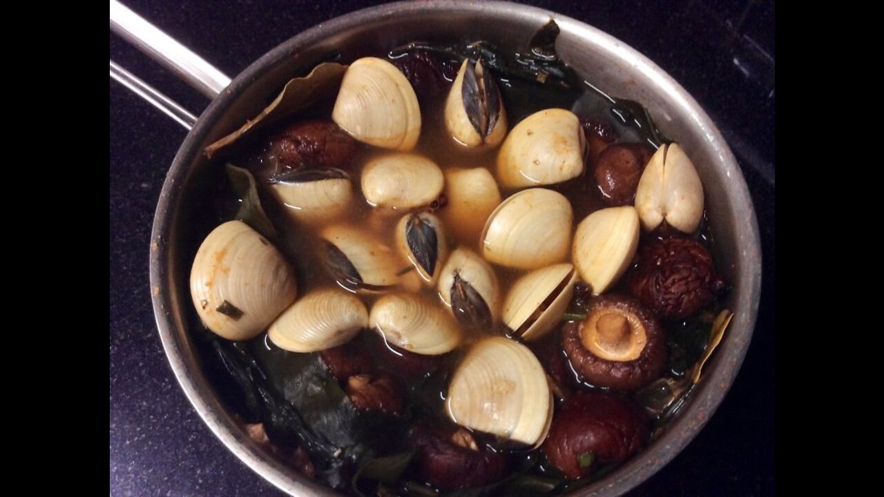 S2 Edition #9 Lenger Clams w/Ichiban Dashi Broth Rooftop Cooking in Saigon (Original cuisine)