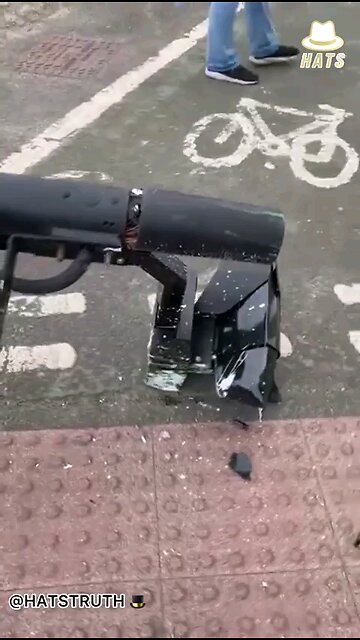 ULEZ BLADE RUNNERS IN LONDON DESTROY CAMERAS IN BROAD DAY LIGHT. FOLLOW ME FOR MORE