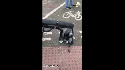 ULEZ BLADE RUNNERS IN LONDON DESTROY CAMERAS IN BROAD DAY LIGHT. FOLLOW ME FOR MORE