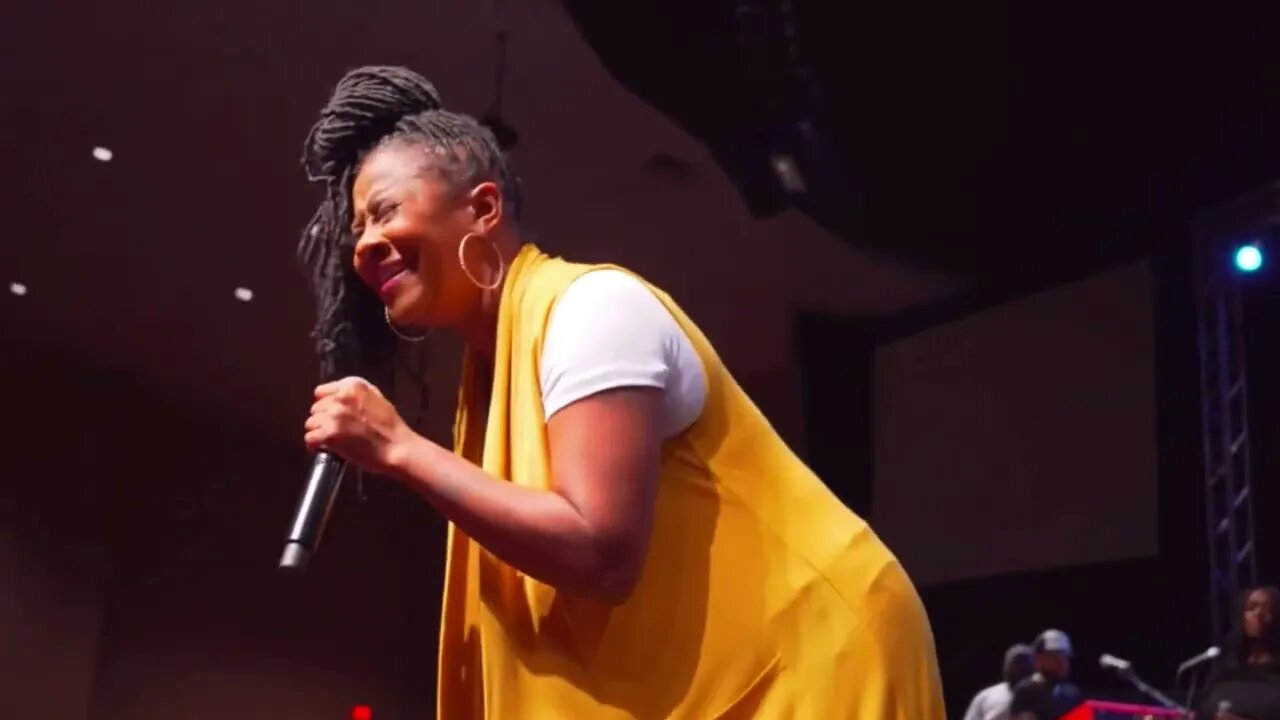 Le'Andria Johnson "God Will Take Care Of You" (Gigantic Gospel - Houston, TX 2023)