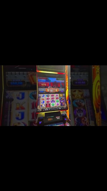 Do Slots At The Las Vegas AIRPORT Actually Pay??