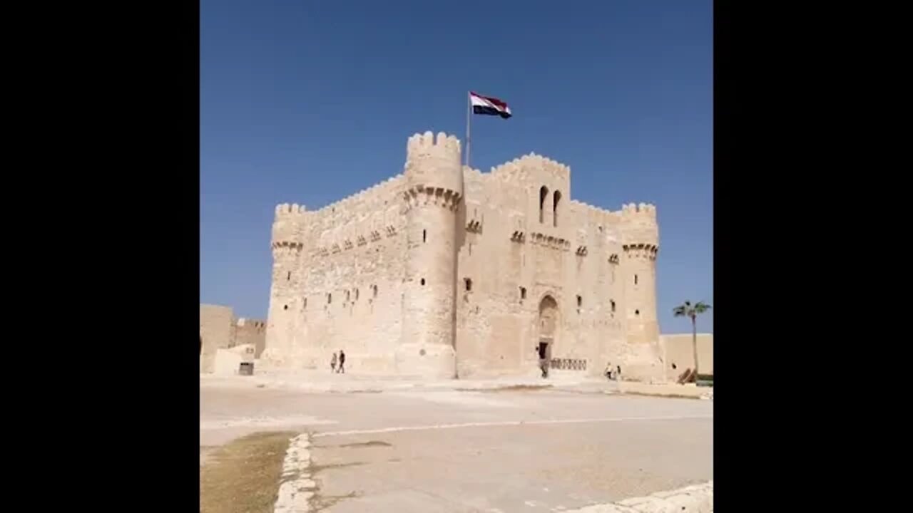 Watch This Garden Surrounding That Ancient Citadel