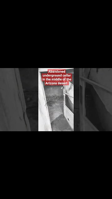 Cool abandoned homestead in the middle of nowhere.