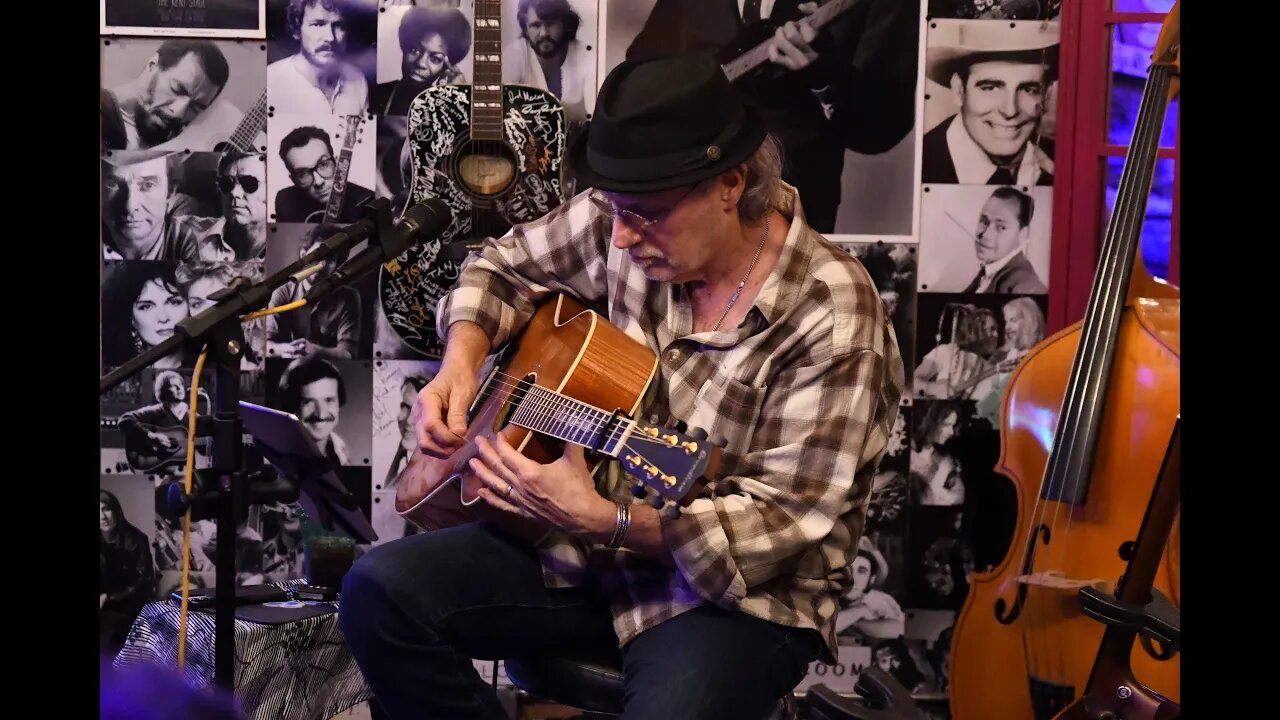 David Starr "The Edge Of The World" - In The Music Room 2022 Single