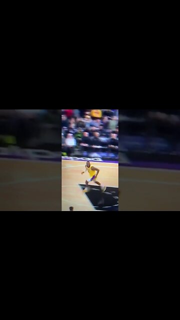 Lebron James with the monster 1 handed dunk in loss to Kings #lebronjames #lebron #dunkcity #dunk
