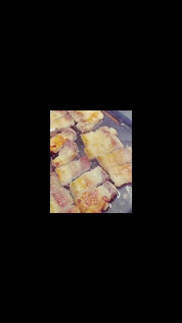 | @nicetwomeatuthailand on IG