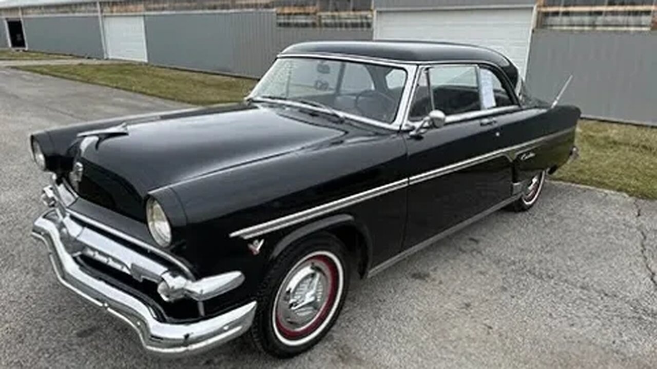 1954 Ford Crestline Victoria 2-Door Hard Top