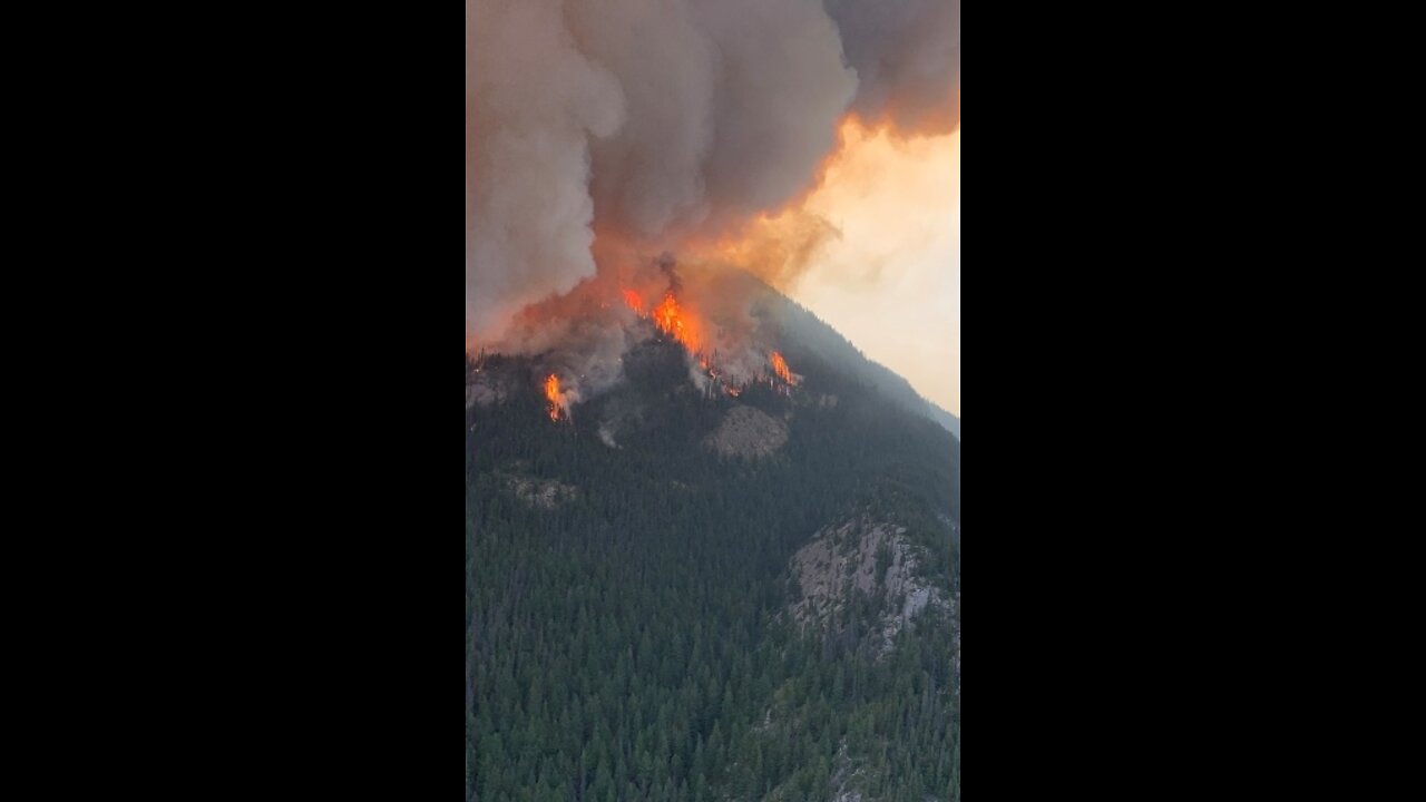 #wildfire in #jasper National #park threatening power lines