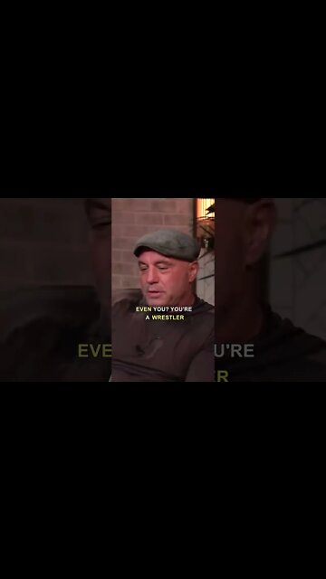 JOE ROGAN THOUGHTS ON FIGHTING A WOLF 🐺