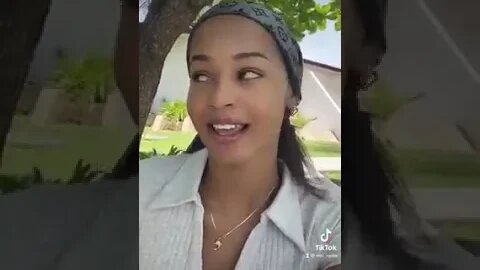 Flore de Lille Veuve sortir avec des collègues par la suite Vous êtes un excellent maquillage