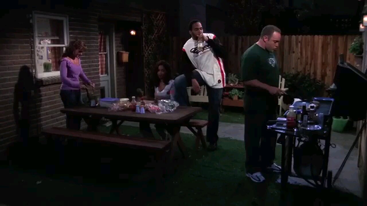 Doug's failed BBQ | King Of Queens