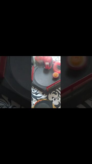 batalha de beyblade longinus vs spriggan (o bey de ataque mais apelão)