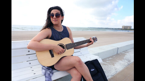 Easy Travelling, Great Playing: The Journey Instruments Overhead+ Collapsible Guitar