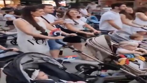 Србија организовала марш породичног поноса-Serbia organized a family pride march